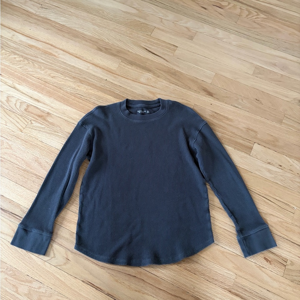 Abercrombie & Fitch Dark Gray Long Sleeve Tee